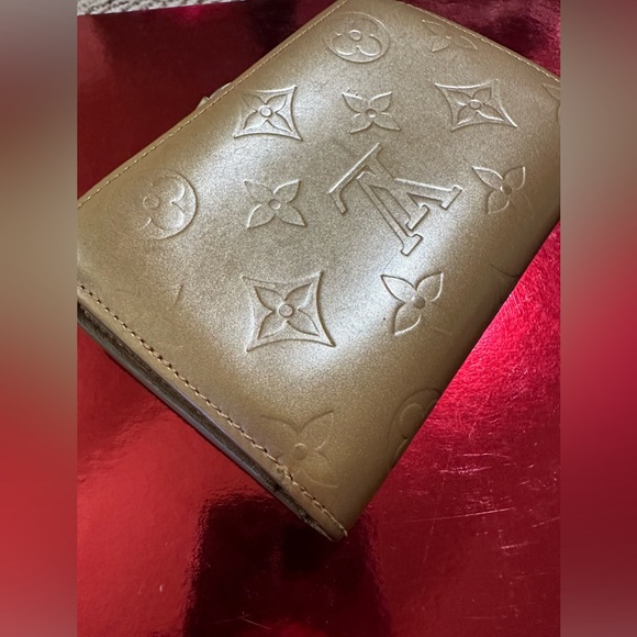 Louis Vuitton Authenticated Wallet EUC - Picture 3 of 11